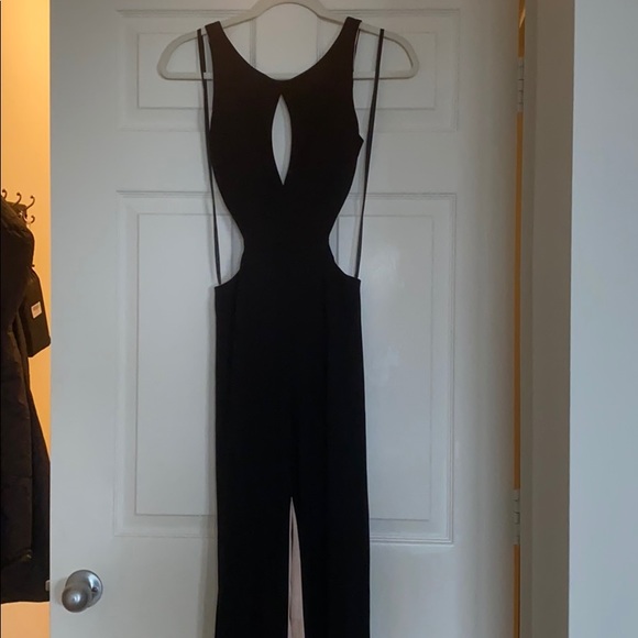 Long black formal dress - Picture 1 of 4